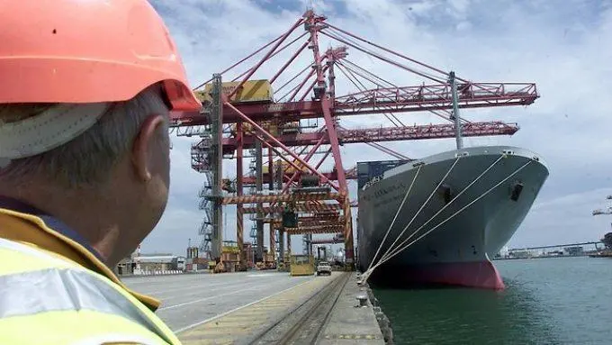 业务海运物流两极化趋向