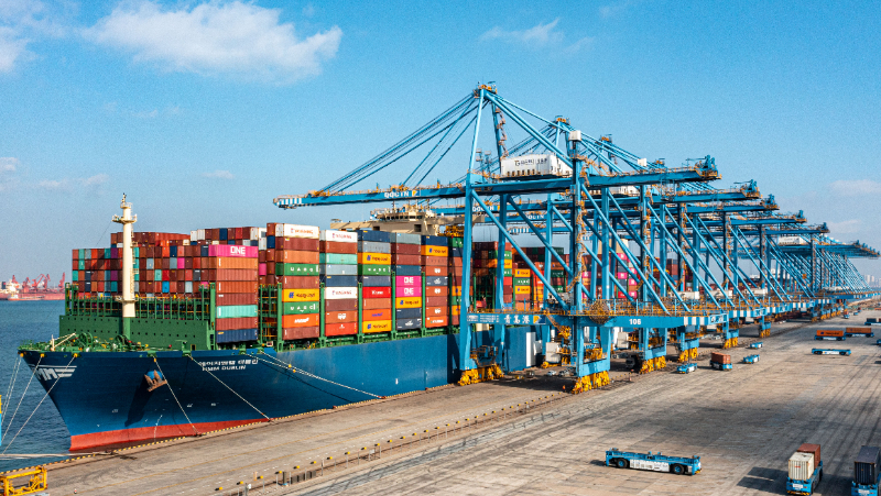 创纪录！今年全球海运集装箱船交付量已达410艘250万TEU