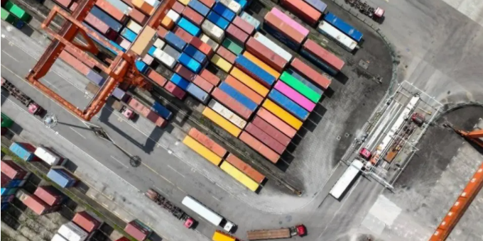 长江能够走集装箱船运吗?别离有哪些航路