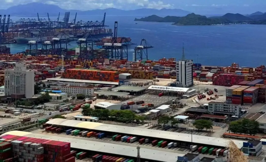 苹果17跨洋而来，集装箱的“硬核”之旅